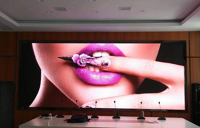 P2.0 indoor LED video wall